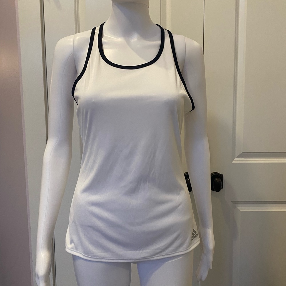 Cute white athletic tanktop